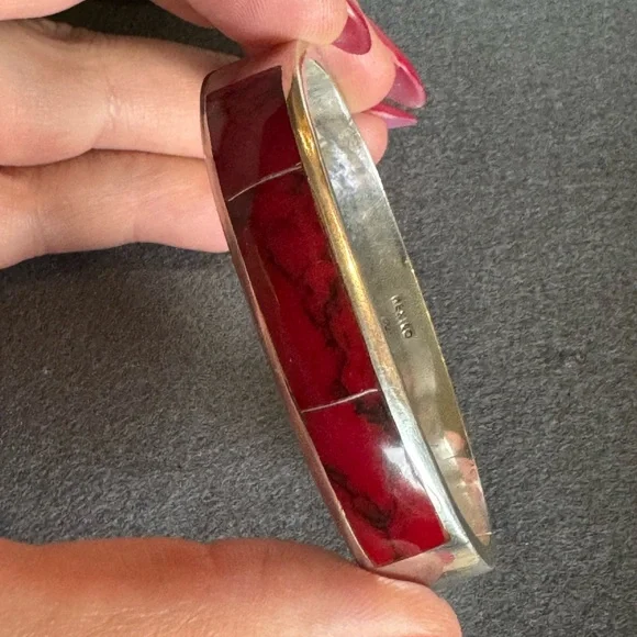 Vintage coral inlay Sterling silver hinged bracelet made in Mexico
